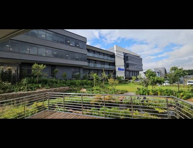 BUSINESS PROPERTY TO RENT IN VORNA VALLEY